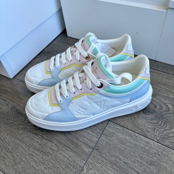 Louis Vuitton Monogram Embossed Time Out Sneakers - Picture 5 of 12